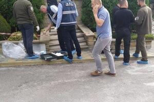 Возле дома ректора нашли записку с текстом: "Привет от нас. Ректору моменто мори. Mоmento mori"