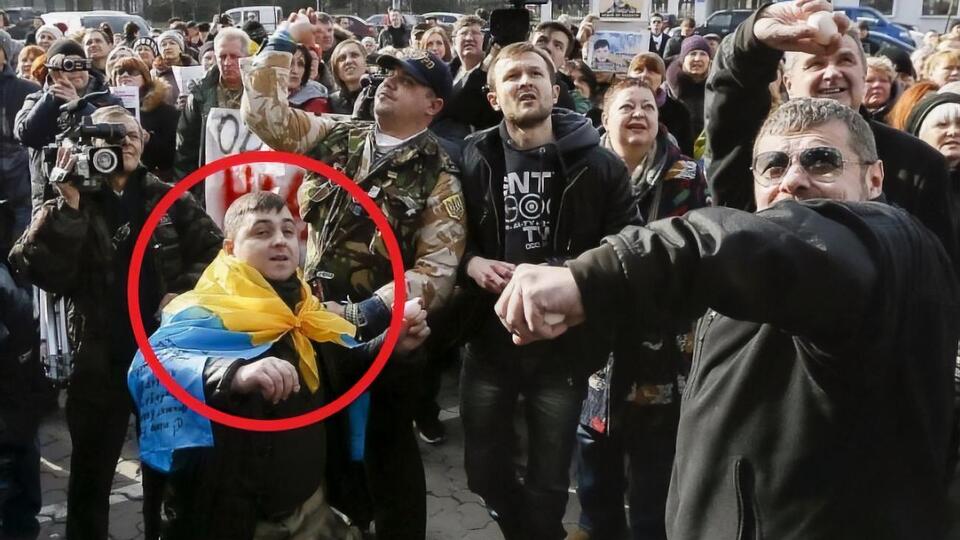 У Слідкомі Росії стверджують, що українець Кошовенко напав на російське посольство в Києві