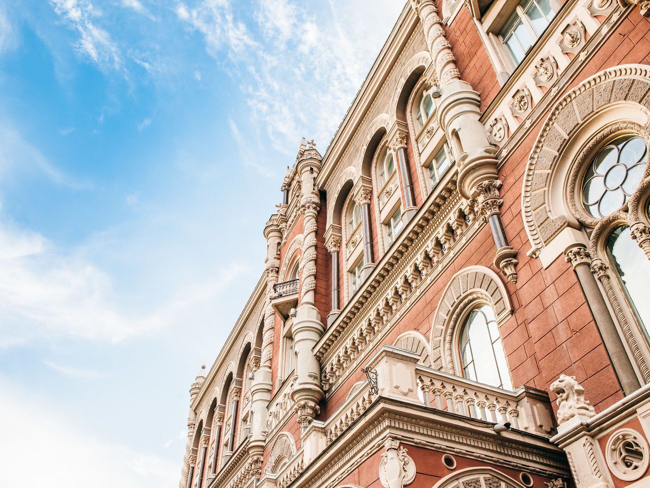 НБУ: Расширение внутреннего спроса и повышение заработных плат продолжали тормозить замедление инфляции