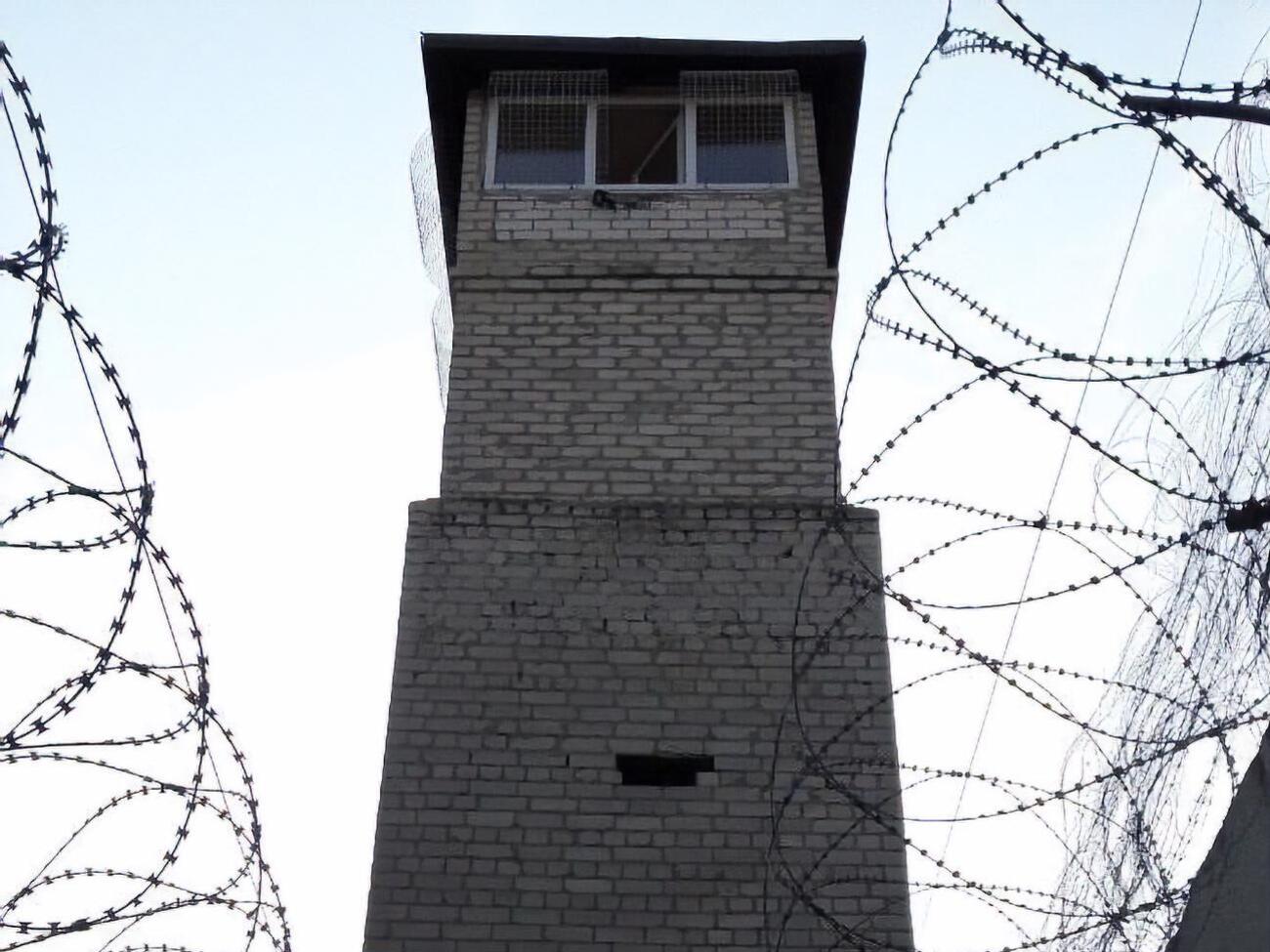 Тело нашли в колонии, расположенной в Новобаварском районе Харькова