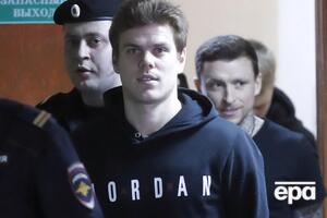 Суд 8 травня відправив футболістів за ґрати