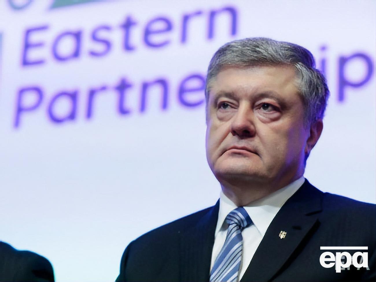 Адвокат Порошенка Ігор Головань сказав, що його підзахисний не прийшов на допит, оскільки повістка недійсна