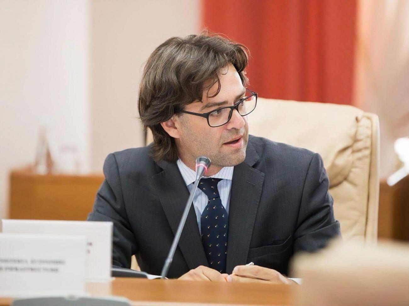 Попеску: Відносини з Україною заслуговують на особливу увагу