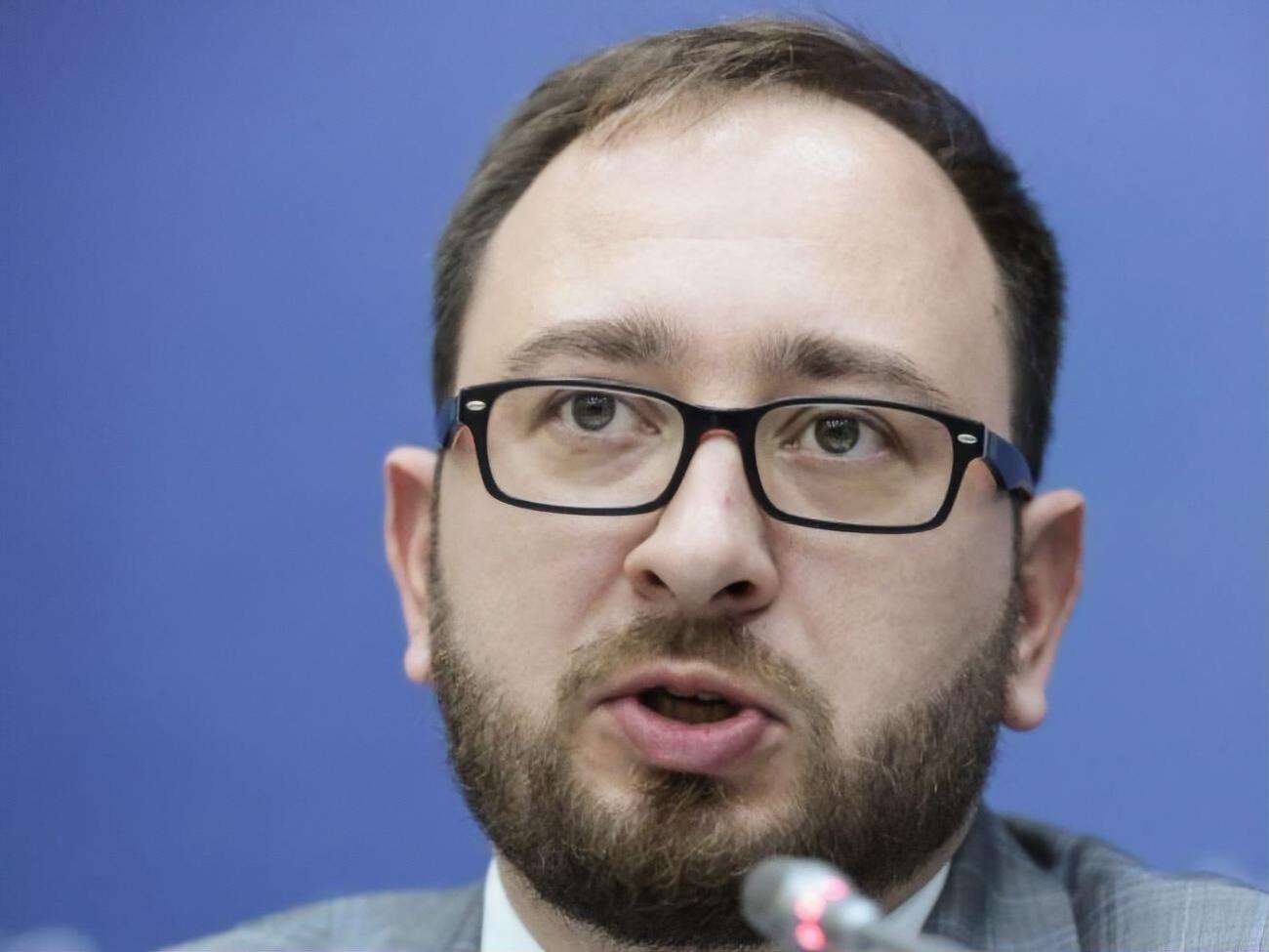 Полозов не відкидає, що моряків повезли в аеропорт для видання Україні