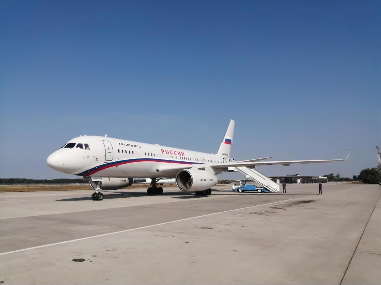 Борт с россиянами поднялся в воздух