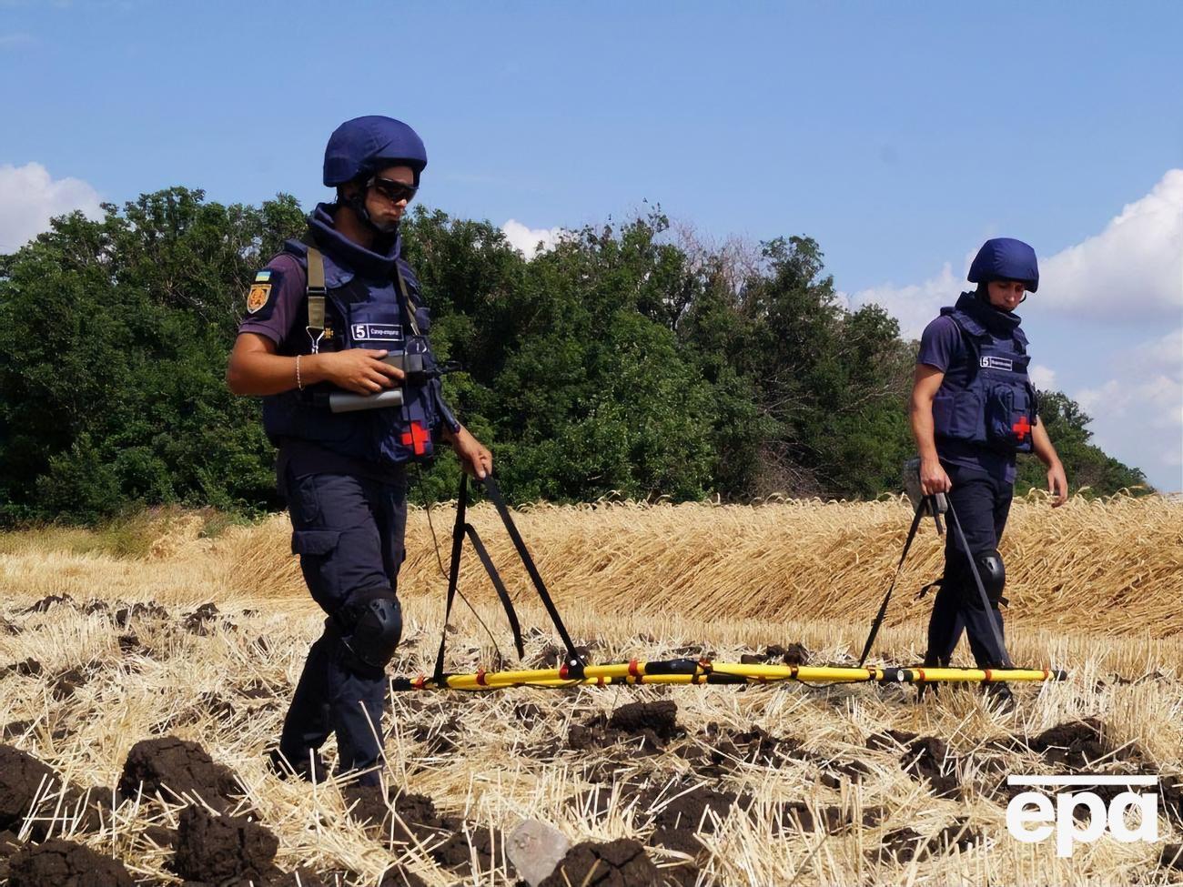 В течение недели пиротехников 83 раза привлекали к разминированию территории, сообщили в штабе