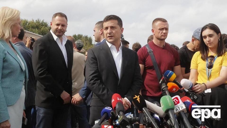 Зеленський: Ми повернемо всіх наших людей звідти. Звільнимо, тому що багато наших людей у Криму