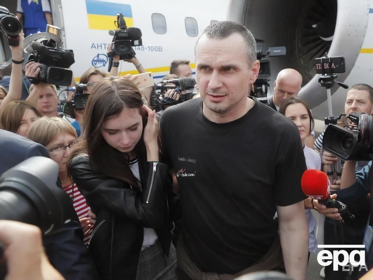 7 сентября Сенцов вернулся на родину