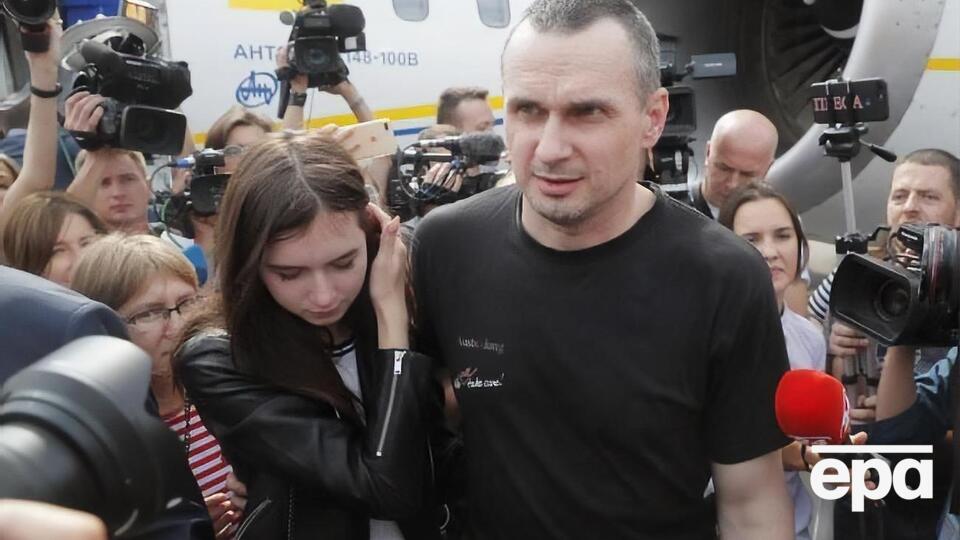 7 сентября Сенцов вернулся на родину
