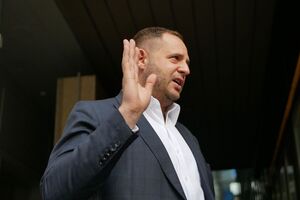Єрмак: У президента Зеленського є чесне і відкрите бажання припинити війну