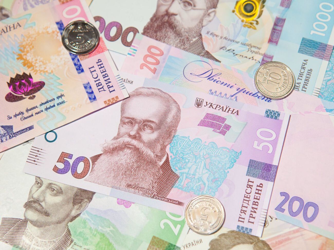 Держбюджет набув чинності