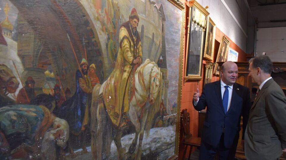 Картина была вывезена из Днепропетровска