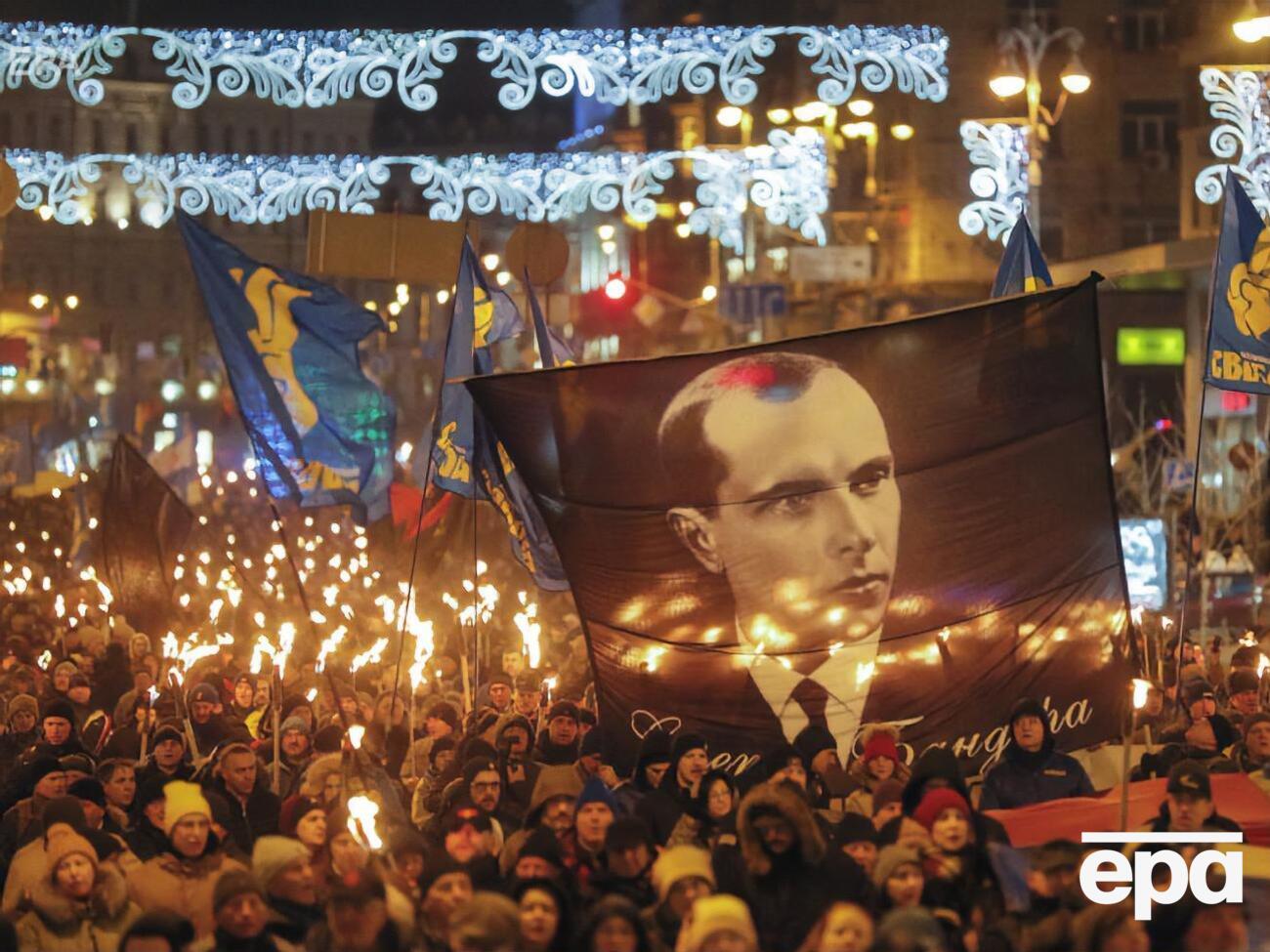 В Киеве прошло факельное шествие в честь Бандеры. Фоторепортаж