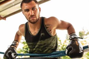 Ломаченко является чемпионом мира по боксу по версиям WBC, WBO, WBA