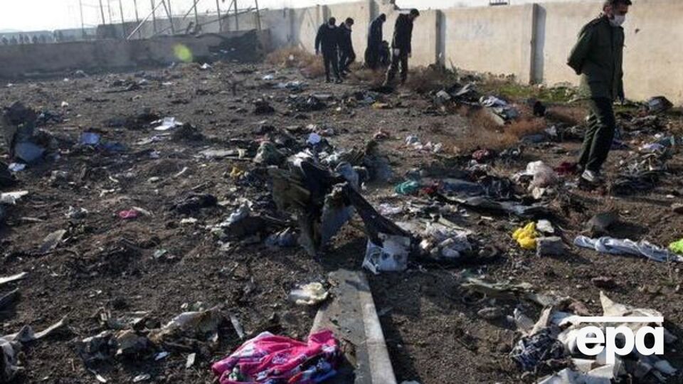Унаслідок авіакатастрофи загинули 167 пасажирів і дев'ять членів екіпажу