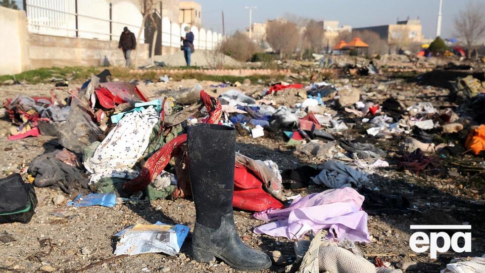 Унаслідок авіакатастрофи загинули 167 пасажирів і дев'ятеро членів екіпажу