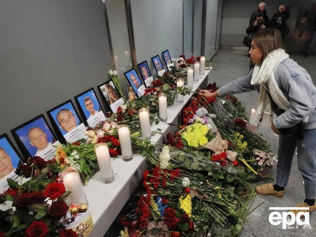 Статнік не телефонувала родичам із борту літака