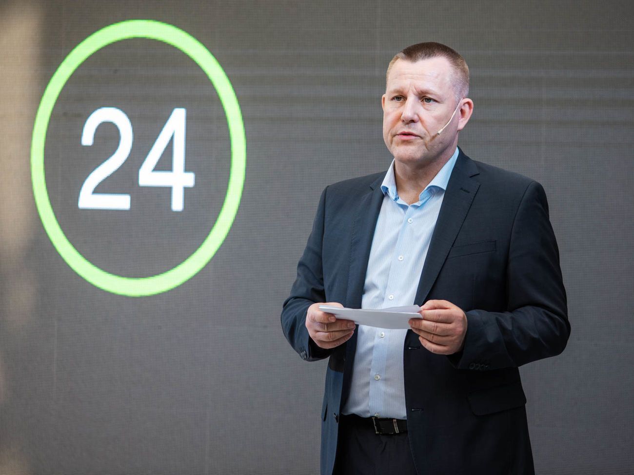 Крумханзл был назначен в начале 2018 года