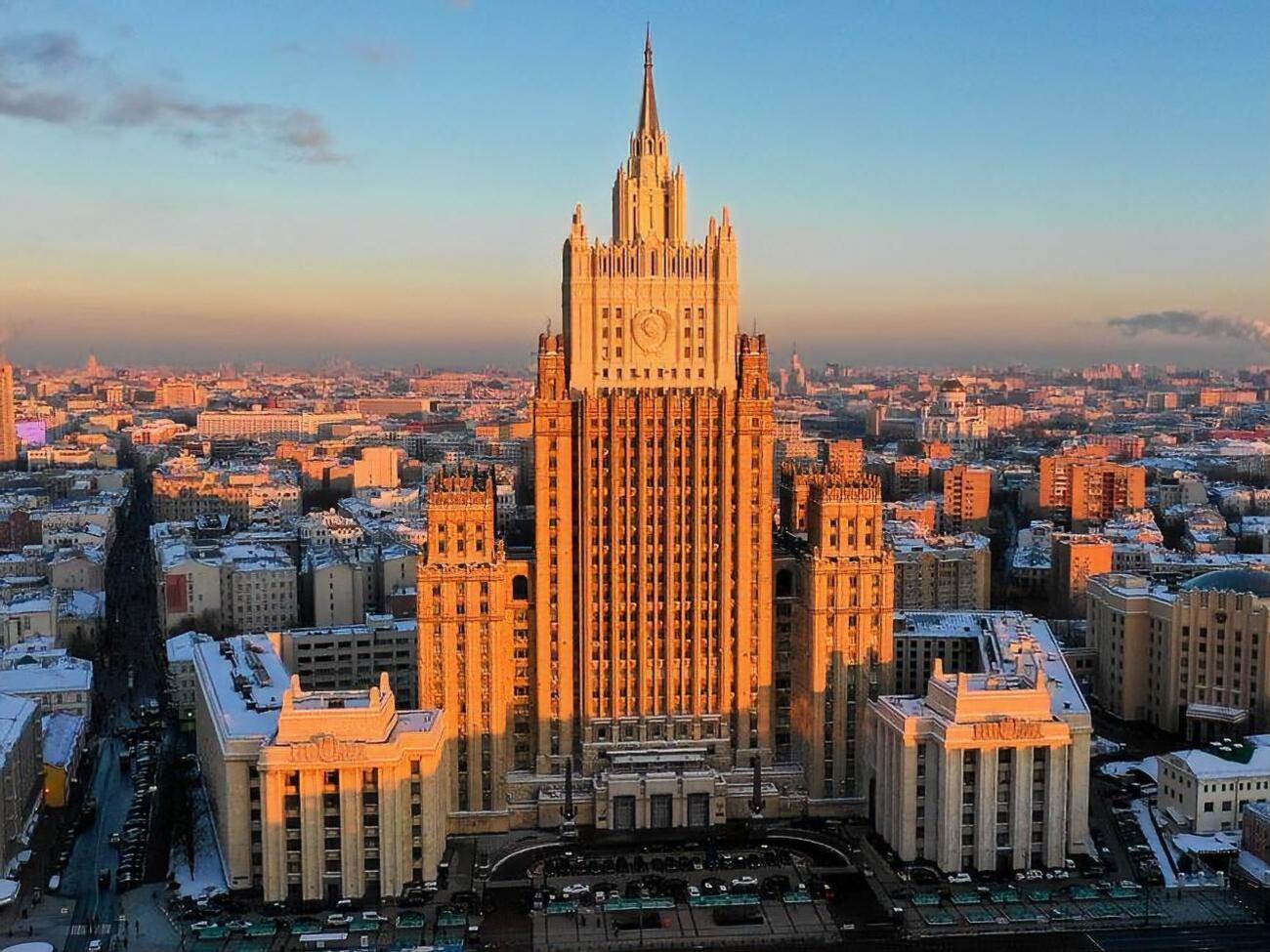 Переговоры проходят в доме приемов МИД РФ