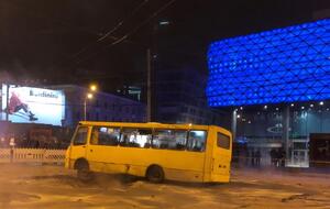 Из-за прорыва трубы возле Ocean Plaza пострадало девять человек
