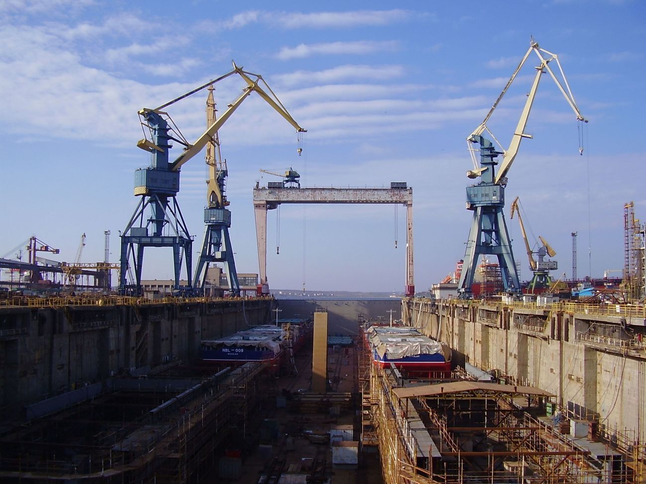 Завод признали банкротом в 2013 году