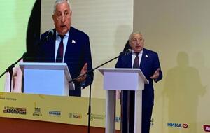 Харитонов представляет КПРФ