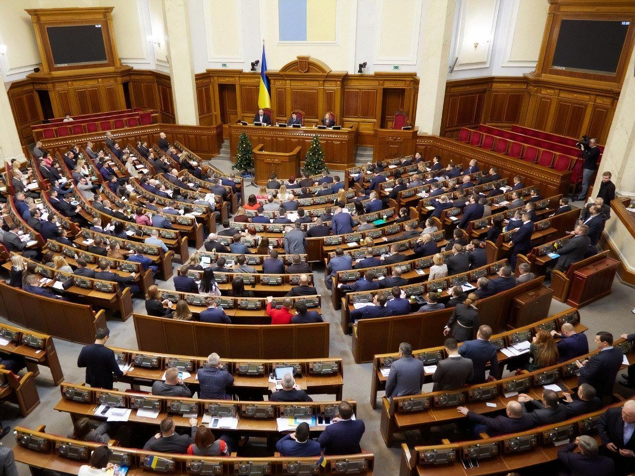 Документ підтримали 275 народних депутатів