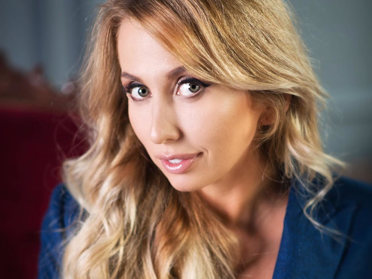 Костенко сообщила, что конкурсы, которые должны были состояться 15 января, отложили, чтобы обеспечить максимальную открытость и прозрачность