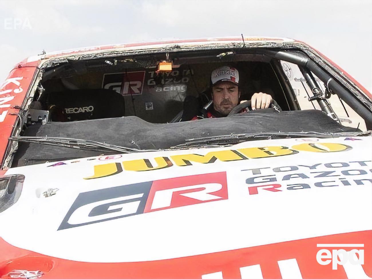 В результате аварии у машины разбилось лобовое стекло