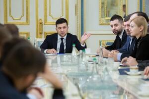 Зеленский и депутаты от "Слуги народа" считают, что реформа децентрализации требует детального обсуждения