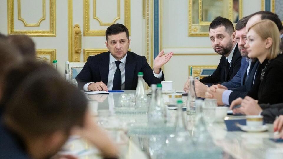 Зеленський і депутати від "Слуги народу" вважають, що реформа децентралізації потребує детального обговорення