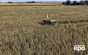 З 2002 року в Україні діє мораторій на продаж земель сільськогосподарського призначення