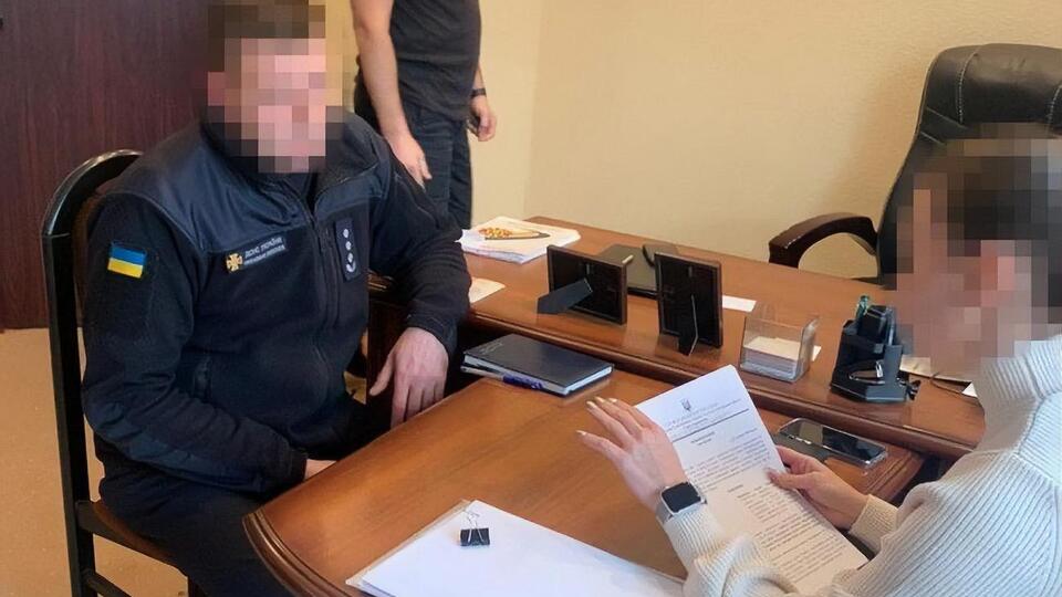 Чиновнику объявили о подозрении