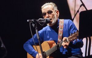 Горбунов виконує пісні Висоцького у власній манері