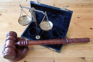 Суд удовлетворил ходатайство прокуратуры частично