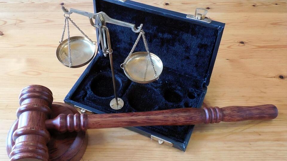 Суд задовольнив клопотання прокуратури частково