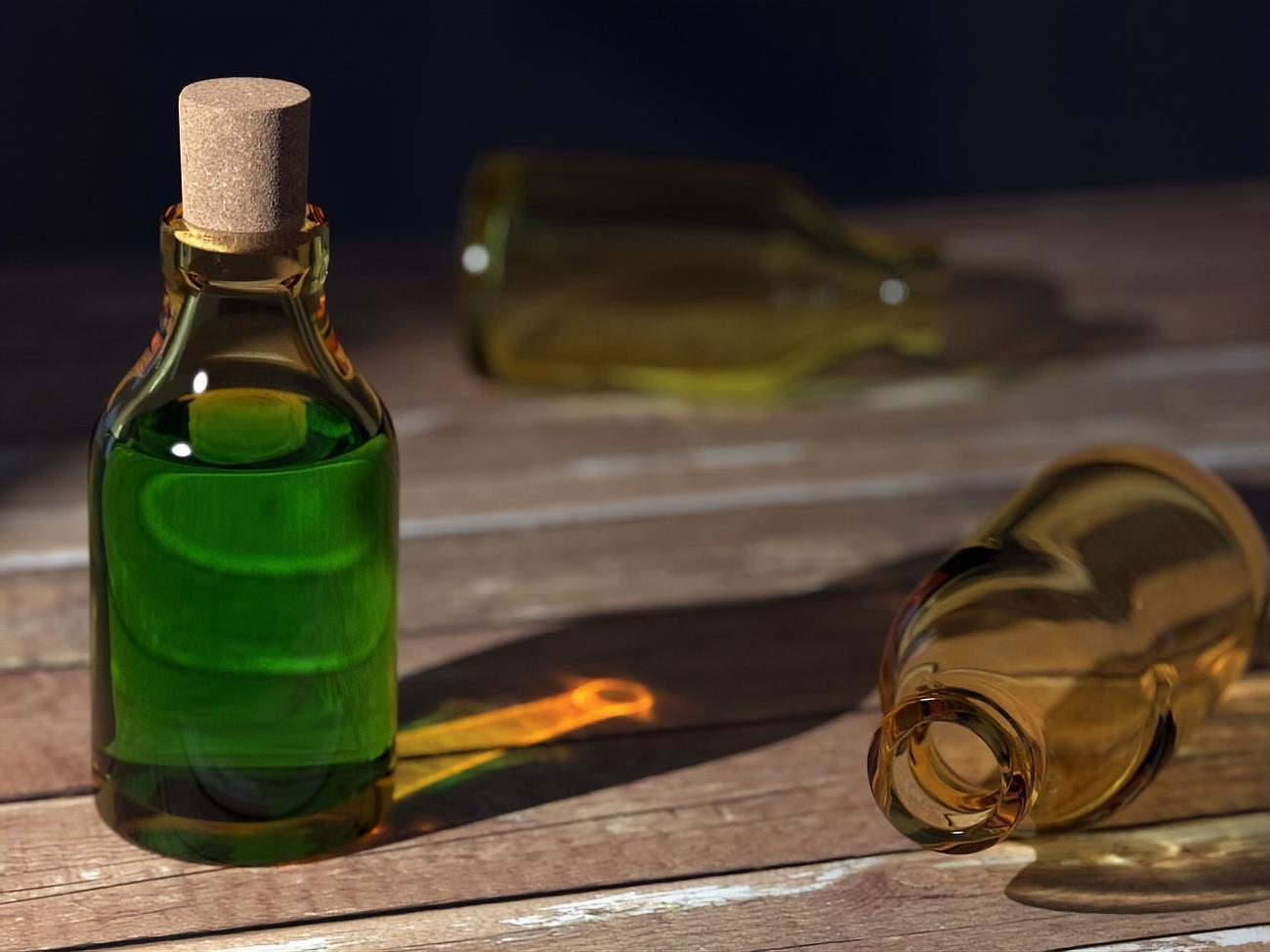 Девушка, которая выпила яд, оставила прощальную записку, сообщили в полиции