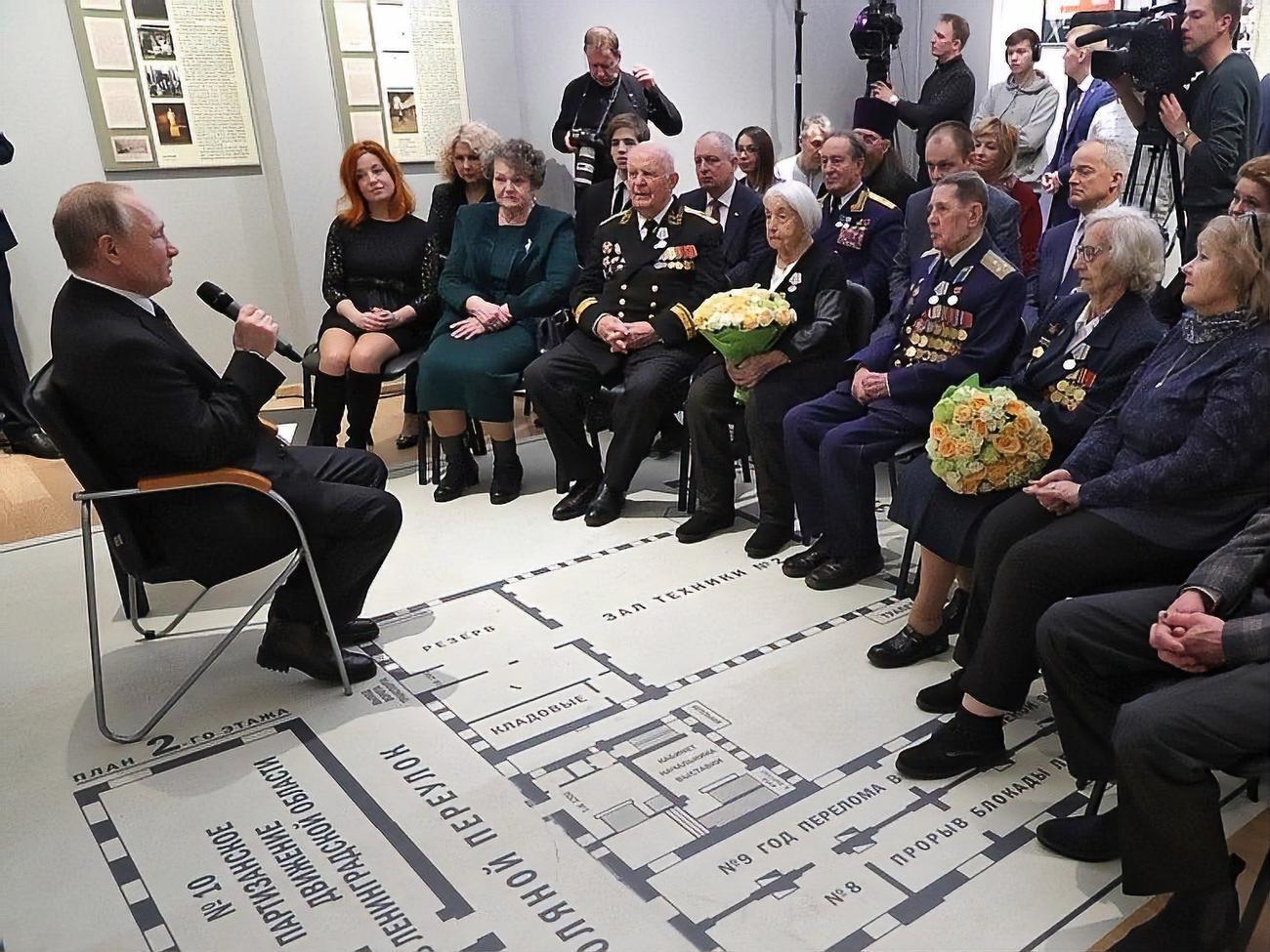 Зустріч Путіна з ветеранами відбулася у Санкт-Петербурзі