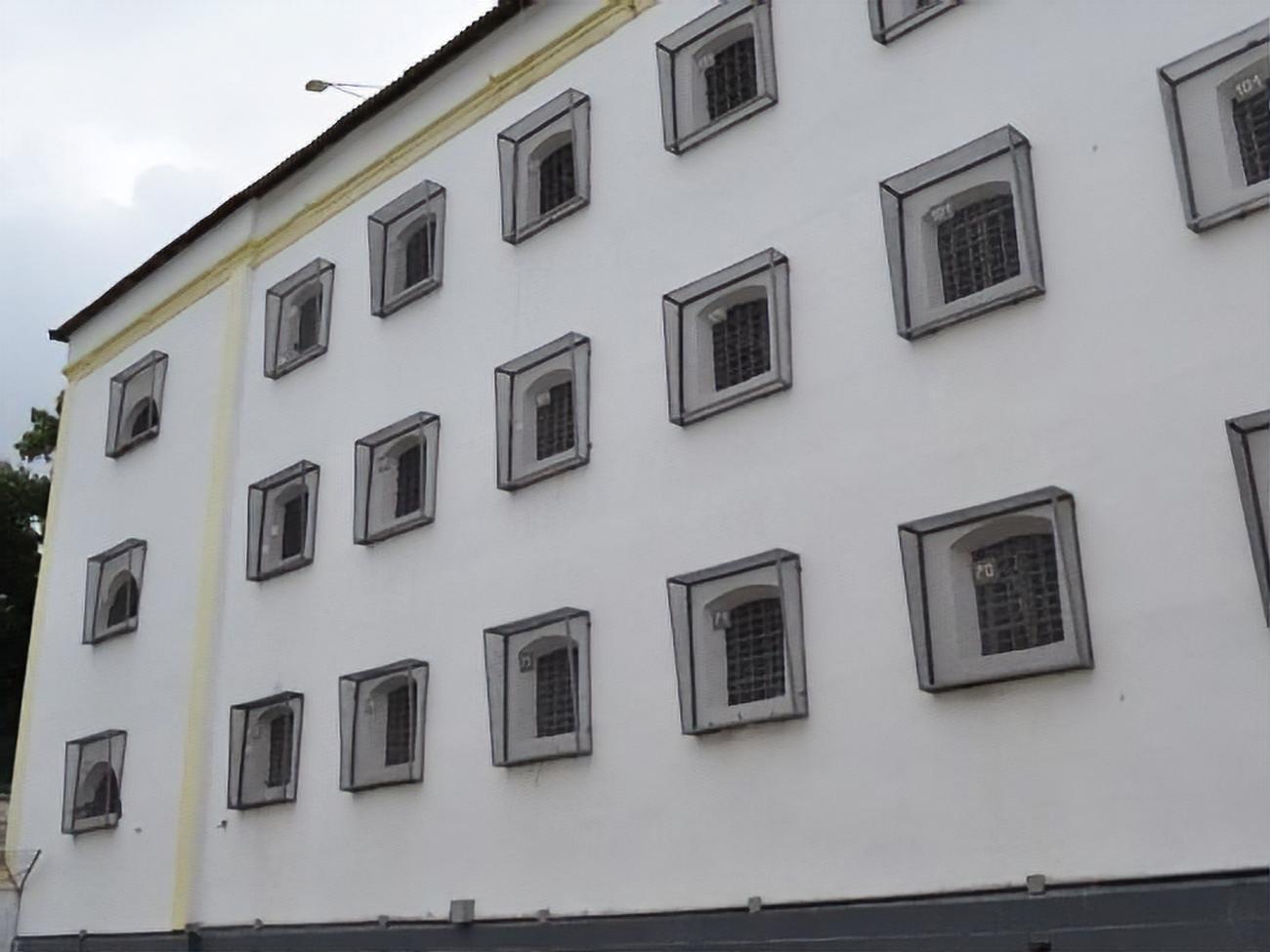 Гафарова ранее держали в нормальной камере, утверждает адвокат