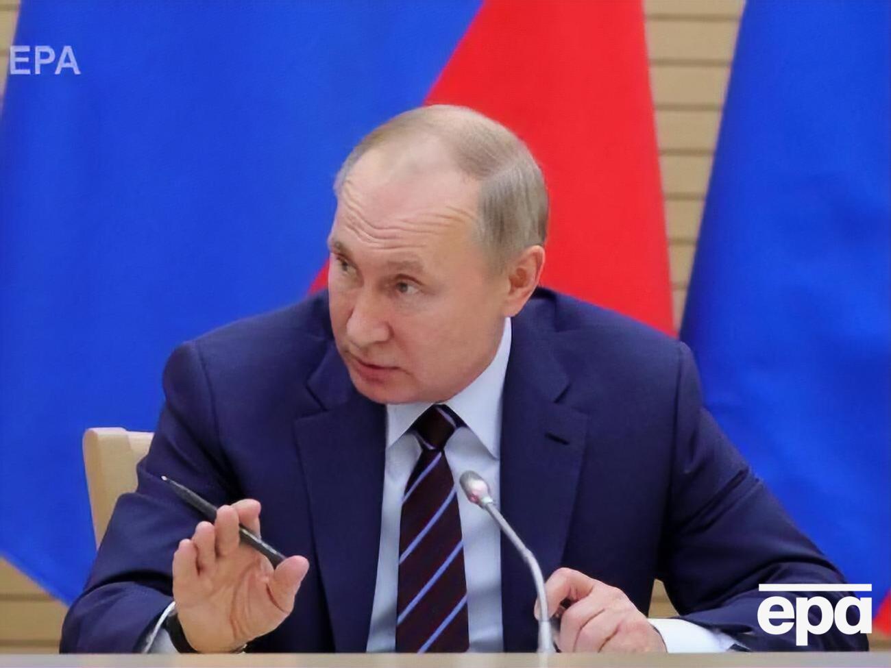 Путін: Ми обов'язково створимо центр архівних документів, кіно- і фотоматеріалів