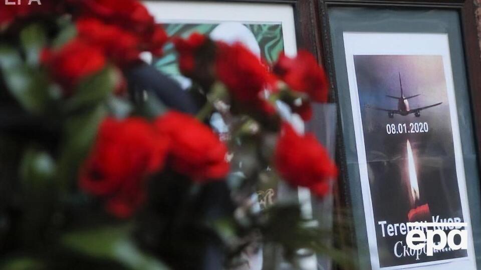 Літак із тілами 11 українців прибув в Україну