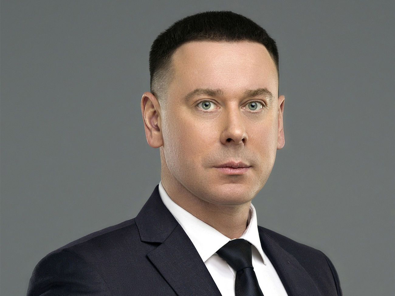 Буряк працює у правоохоронних органах із 1998 року