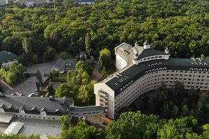 У "Феофанії" перебувають 64 звільнені українці
