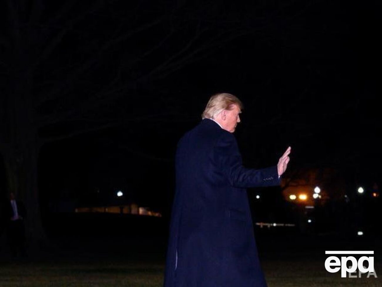 Советник должен был сопровождать Трампа на Всемирном экономическом форуме в швейцарском Давосе
