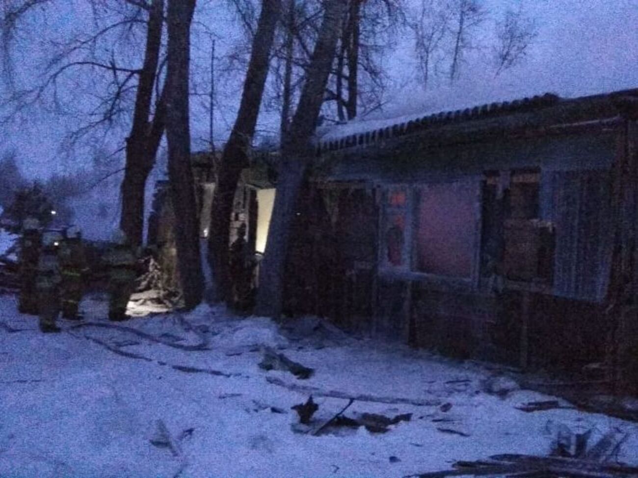 Горело одноэтажное деревянное здание