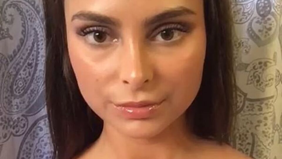 Українка, яка продала цноту: Це моє тіло, мій вибір