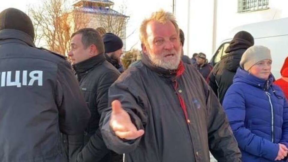 Священник Владимир Гелета ворвался в Свято-Николаевский храм