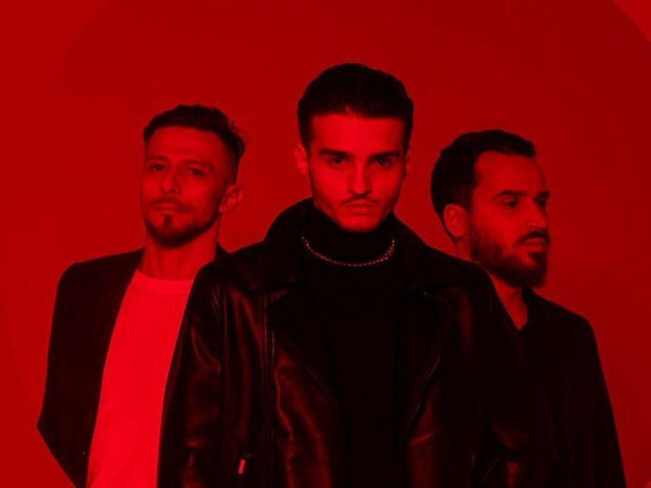 Cloudless: Это песня-призыв: "Никогда не сдавайся!"