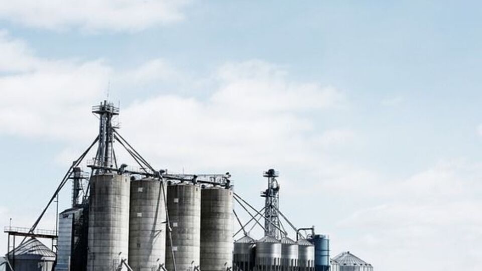 Норвежскую нефть направят на НПЗ "Нафтан"