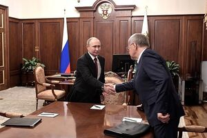 Чайка – Путину: Только работа на результат